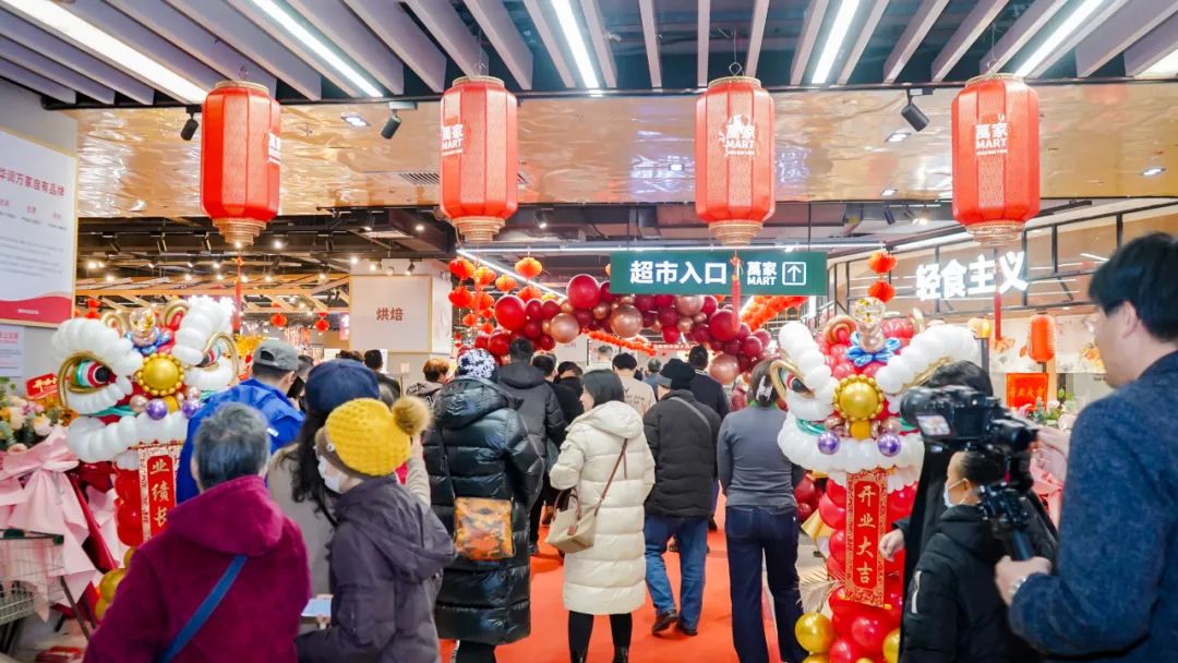 胖东来：打造顾客尊重与信赖的品牌形象_深得顾客信赖_顾客的信赖
